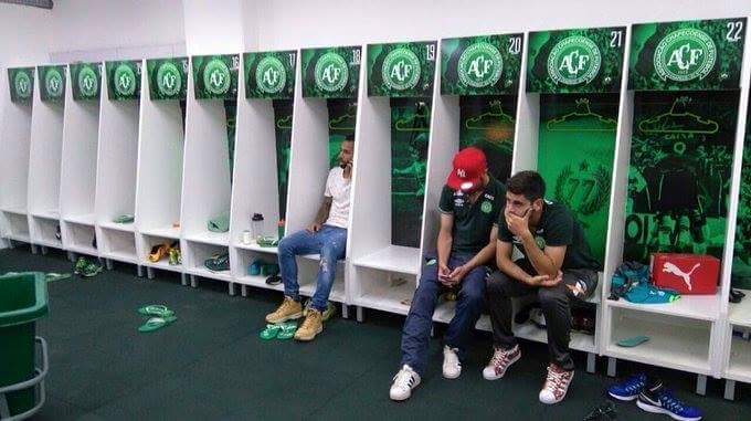 3 players who are injured and suspended didn't travel to Colombia and alive.
They're shocked. 😢
Chapecoense
#ForçaChapecoense https://t.co/T3TPOBWSfm