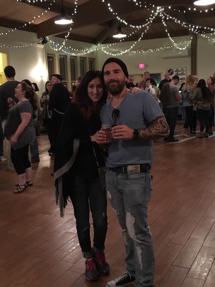 LaurieKomjati's tweet photo. @egorock413 #noshavewithstyle @cremocompany My brother rocking the beard! https://t.co/lwmikjec9Z