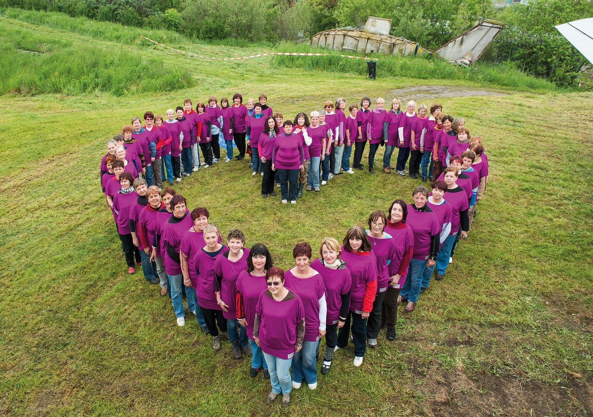 AliZenSRakPrsu's tweet photo. Thanks to all kind souls supporting us not only on #GivingTuesdayCZ but all year round. #ChainOfThanks #dendarcu #breastcancer https://t.co/HucTTw1H28
