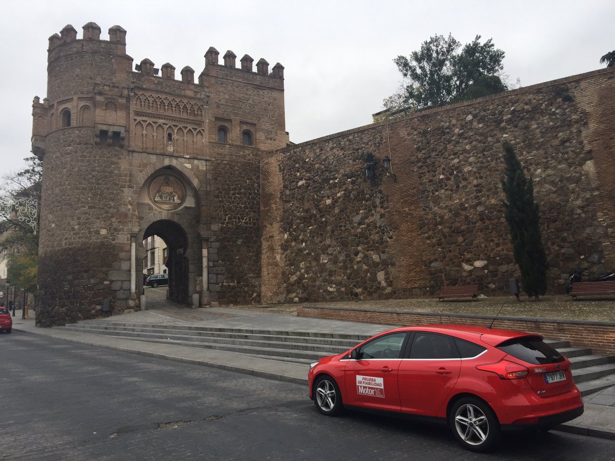 motor16's tweet photo. Hoy hemos estado en una de las ciudades más bellas de nuestra geografía con el @FordSpain Focus EcoBoost.Toledo. #25MilKm #RetoFocusMotor16 https://t.co/kYxz5XSGMA