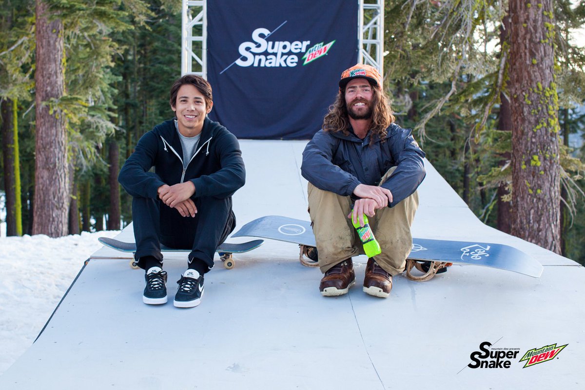 lamonomagazine's tweet photo. ¿y si te decimos que se puede juntar skate y snow? Te traemos el #DewSuperSnake by #MountainDew para que descubras que ¡no existen límites! https://t.co/O9saea38Kv