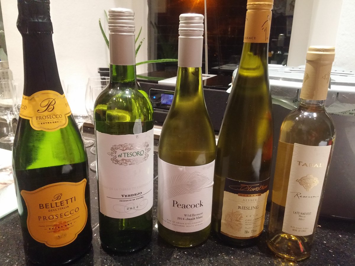 Darktower65's tweet photo. Fantastic evening at our first wine tasting #Darktowerwines #WOTW #winetasting https://t.co/Hqg13z8Krr
