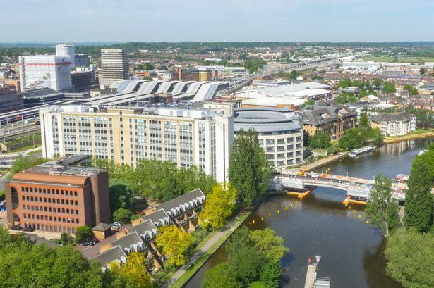 Looking to redecorate your home? Using mirrors can help make the rooms brighter and feel a lot more spacious!