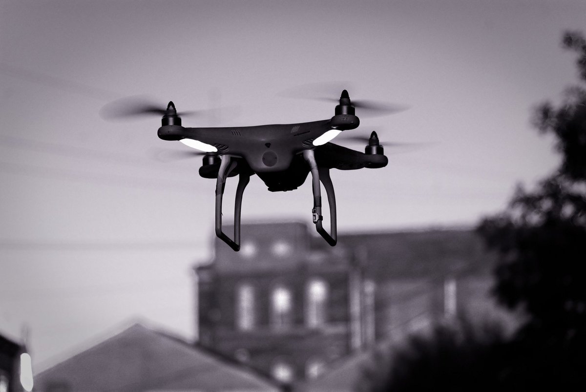 Infouas's tweet photo. Reducir el tiempo en el que se atienden los accidentes de tráfico en Bogotá con #drones https://t.co/CxcS7Zccda https://t.co/4iGApclO5V