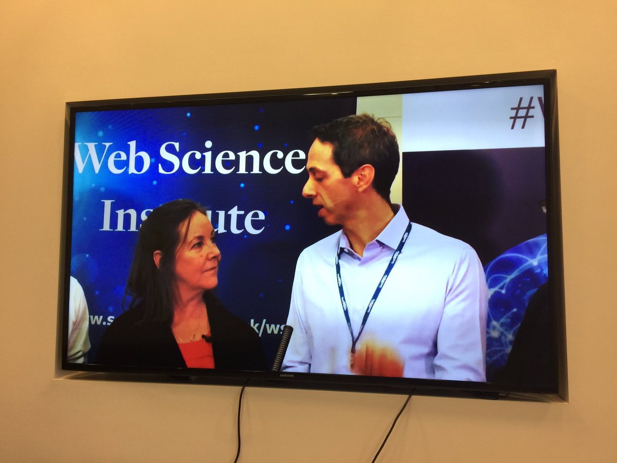 janemorgan62's tweet photo. @thanassis_t and @raminetinati talking #webobservatories #WebSci10 https://t.co/qXxRvQbXZh