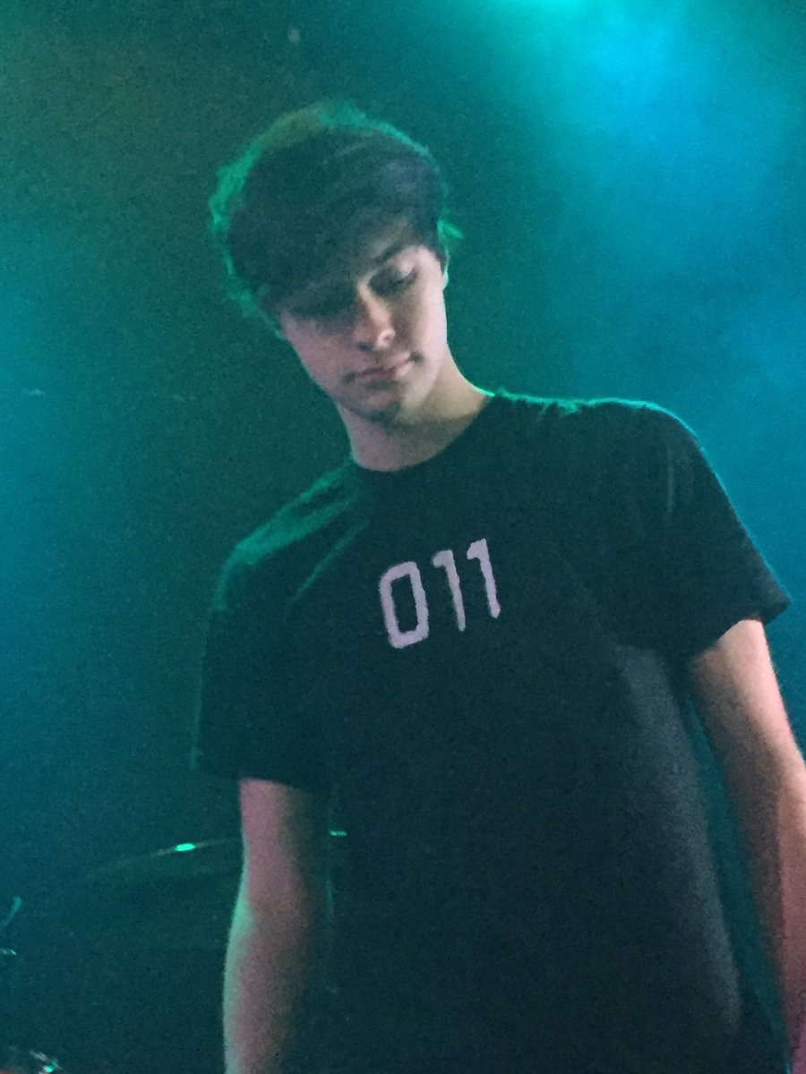 FixedRichardson's tweet photo. Trevor in his '011' T-shirt 👕 https://t.co/F1HZag6c4m