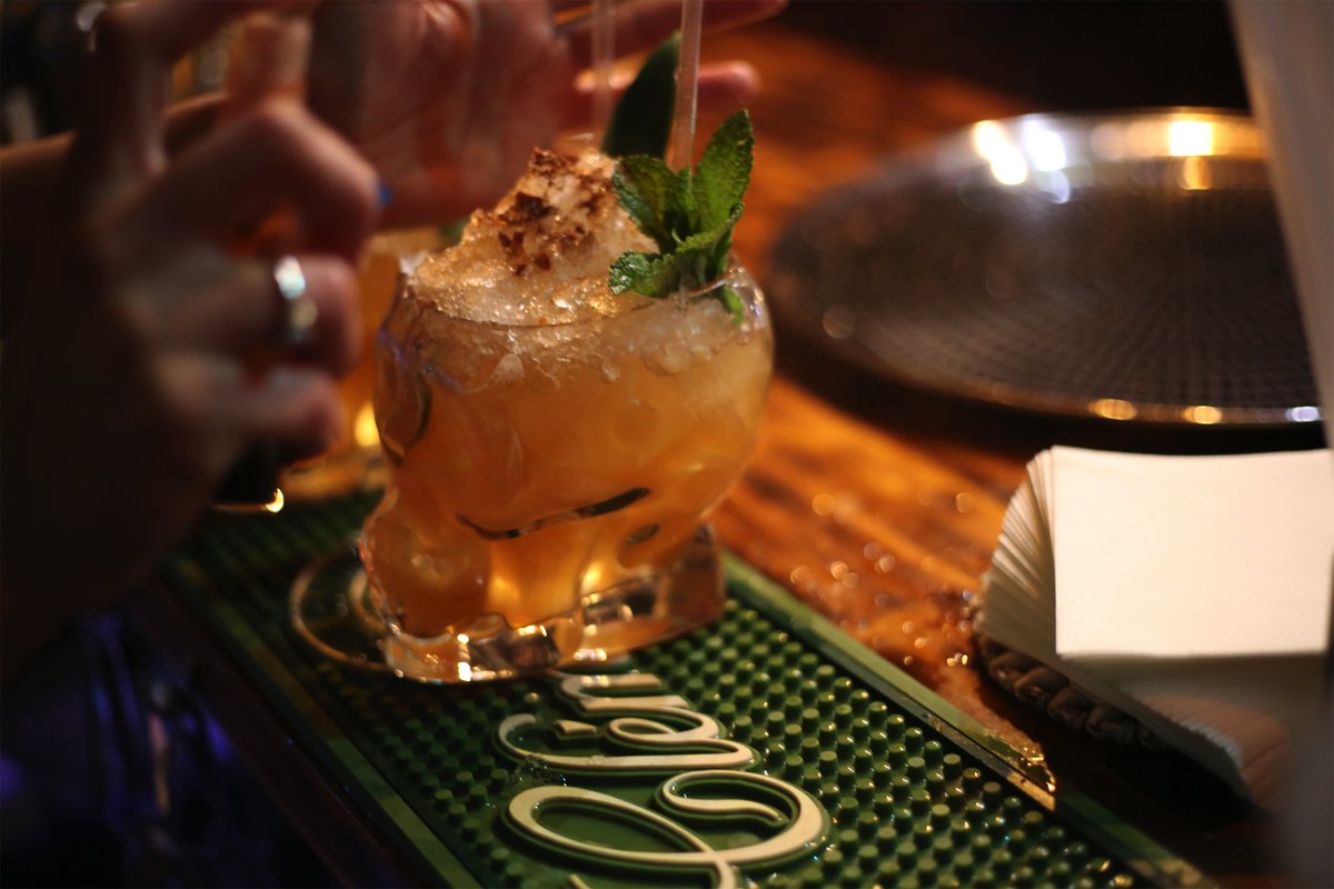 Beachcomberldn's tweet photo. Tuesday's. Or as we like to call it....
Pre, pre, pre Friday! ๐๐น๐ด๐ผ๐๐ฝ
#beachcomberldn #cocktails #caribbeancuisine #creolekitchen https://t.co/zDKOnGrkYu