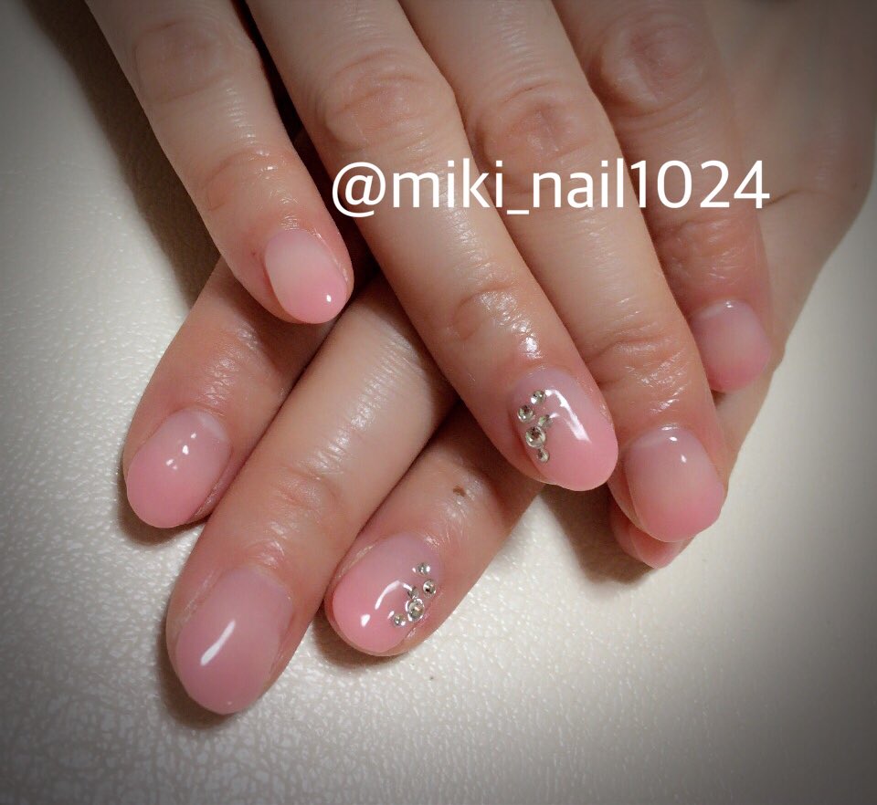 Miki Nail A Twitter 本日出張ネイル お仕事用のネイルです オフィスネイル グラデーションネイル ハーフフレンチネイル ネイル Nail ネイルデザイン セルフネイル ジェルネイル 福井 大人ネイル 可愛いネイル かわいいネイル シンプルネイル 簡単ネイル ネイル