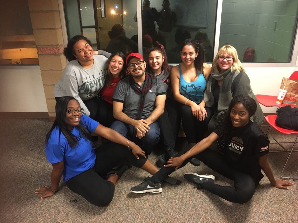 _heeyken's tweet photo. @UNLVAGD @UNLVOdphi #MissSilverRose #MSR2016 #CASALasVegas #MissAlphaGammaDelta #MissAGD #MissΑΓΔ https://t.co/zsyjOSNC4b