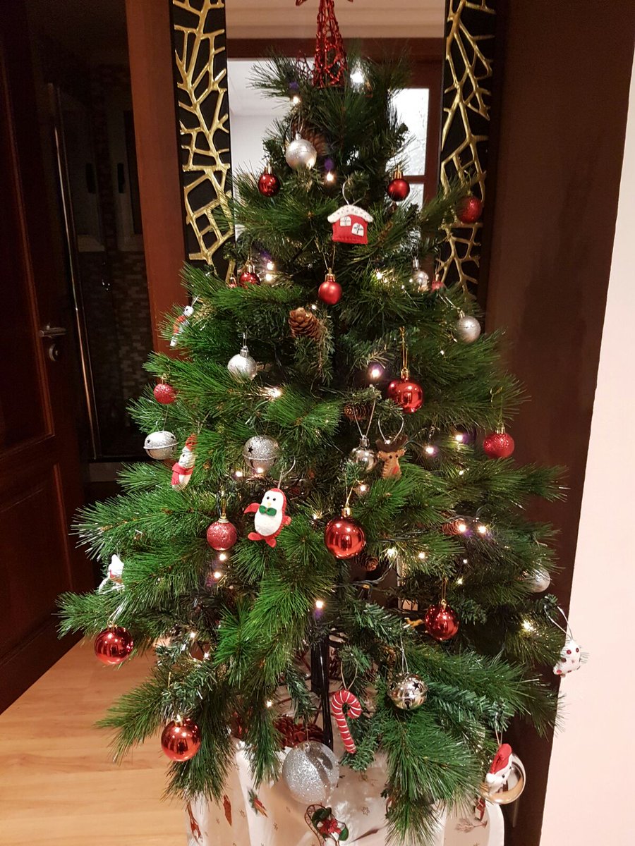 #ParaDiciembreQuiero que tu árbol de Navidad esté decorado con #artesania #hechoamano #TiendasOnline facebook.com/decoraire