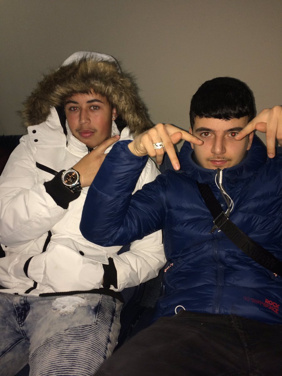 OfficialLedzy's tweet photo. #safedrivestayalive skkkrr whips no license @official_lightyy @lilgledz78__ https://t.co/u7syoebwCd