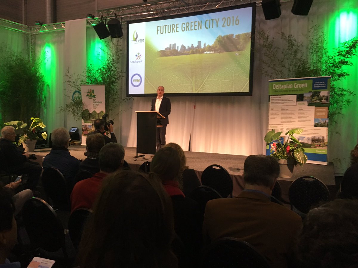 DeGroeneStad's tweet photo. Ook @diederiksamsom gaat voor een @DeGroeneStad op #futuregreencity ! @futuregreencity @VHG @vakgroepbvp @ANTHOS_ORG @stadswerk https://t.co/08gCRz5s16