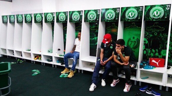 The Chapecoense players who didn't travel with the team in their dressing room today. 🙏🏼😢⚽️🇧🇷 #ForçaChapecoence