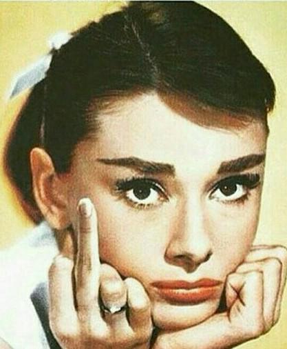 AMEERZUSS's tweet photo. When someone suruh you senyum lebih skit...😒 https://t.co/QpAwoesF1P