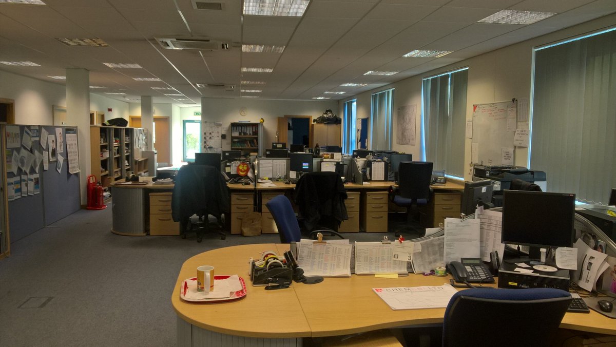 RSSS_FHarkness's tweet photo. Busy CSI office. All deployed at crime scene investigations in SYP. #CSI https://t.co/hGir1Tb5oa