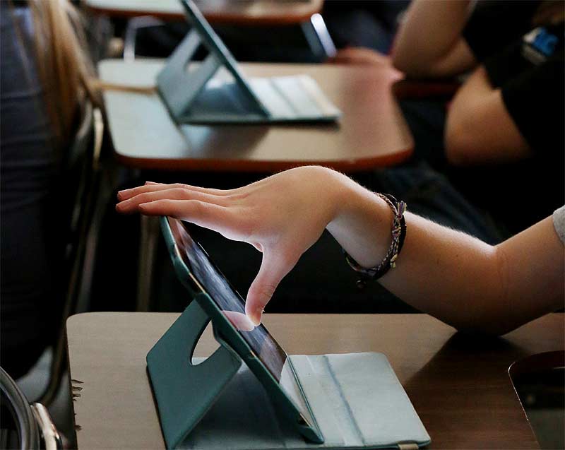 StudywiseNL's tweet photo. Benieuwd hoe u iPads introduceert in het onderwijs? Schrijf u dan in voor de #gratis Apple Educatie #trainingen! https://t.co/d6B6HrmvNM https://t.co/Y1oruuXsWk
