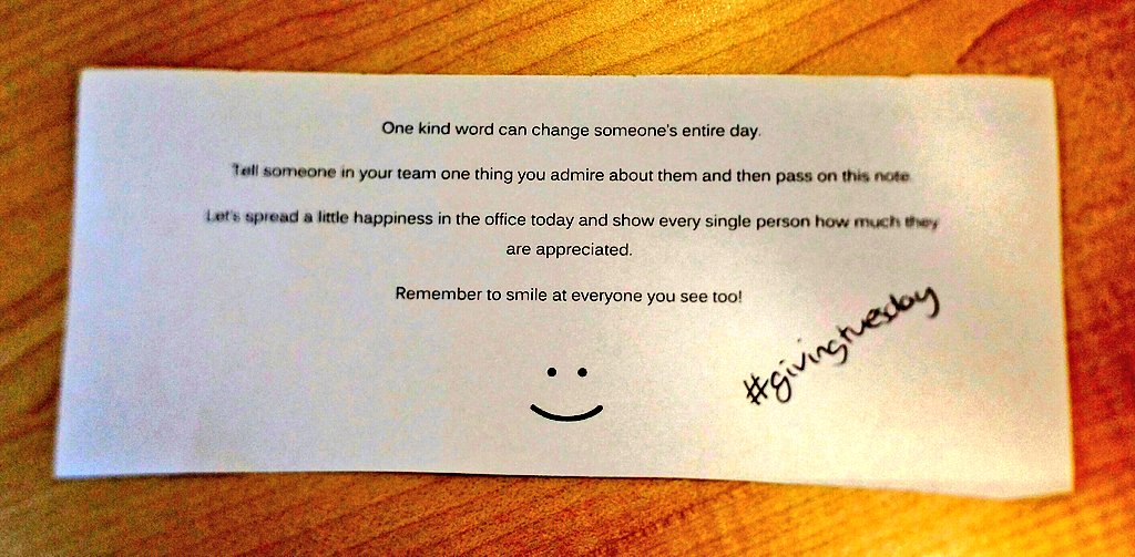 calroscow's tweet photo. Today at @BCCare we're even making a #ChainofThanks in the office for #givingtuesday! https://t.co/qSVx19H0ci