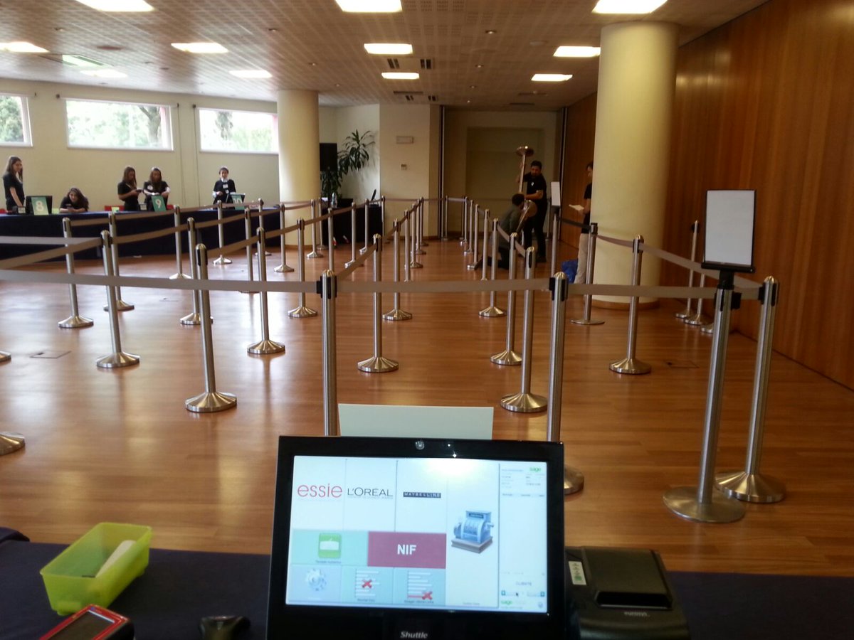 GreenleafLda's tweet photo. Family Sales Day da L'oreal Portugal com Greenleaf e Sage! #SoftwaredeFaturação #ManequimChallenge https://t.co/RZLTPGKU6H