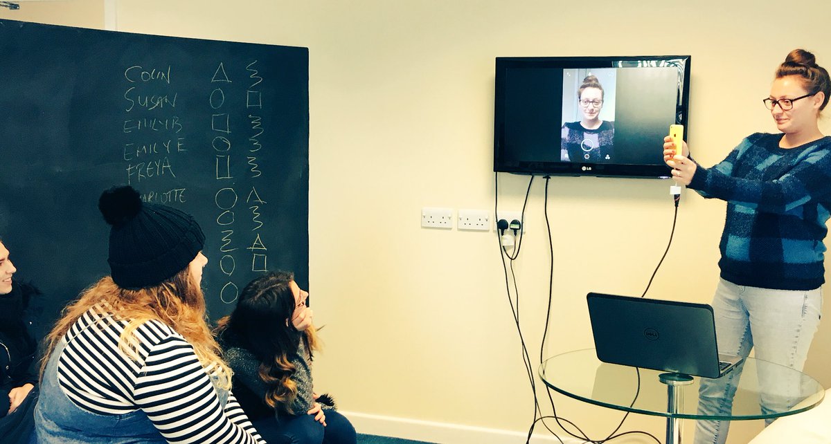 HuddleMedia's tweet photo. Great #TeamHuddle #EdSlot from Emily 🐝 on @Snapchat and brands 👻 👍 https://t.co/MvPqIGbkWu