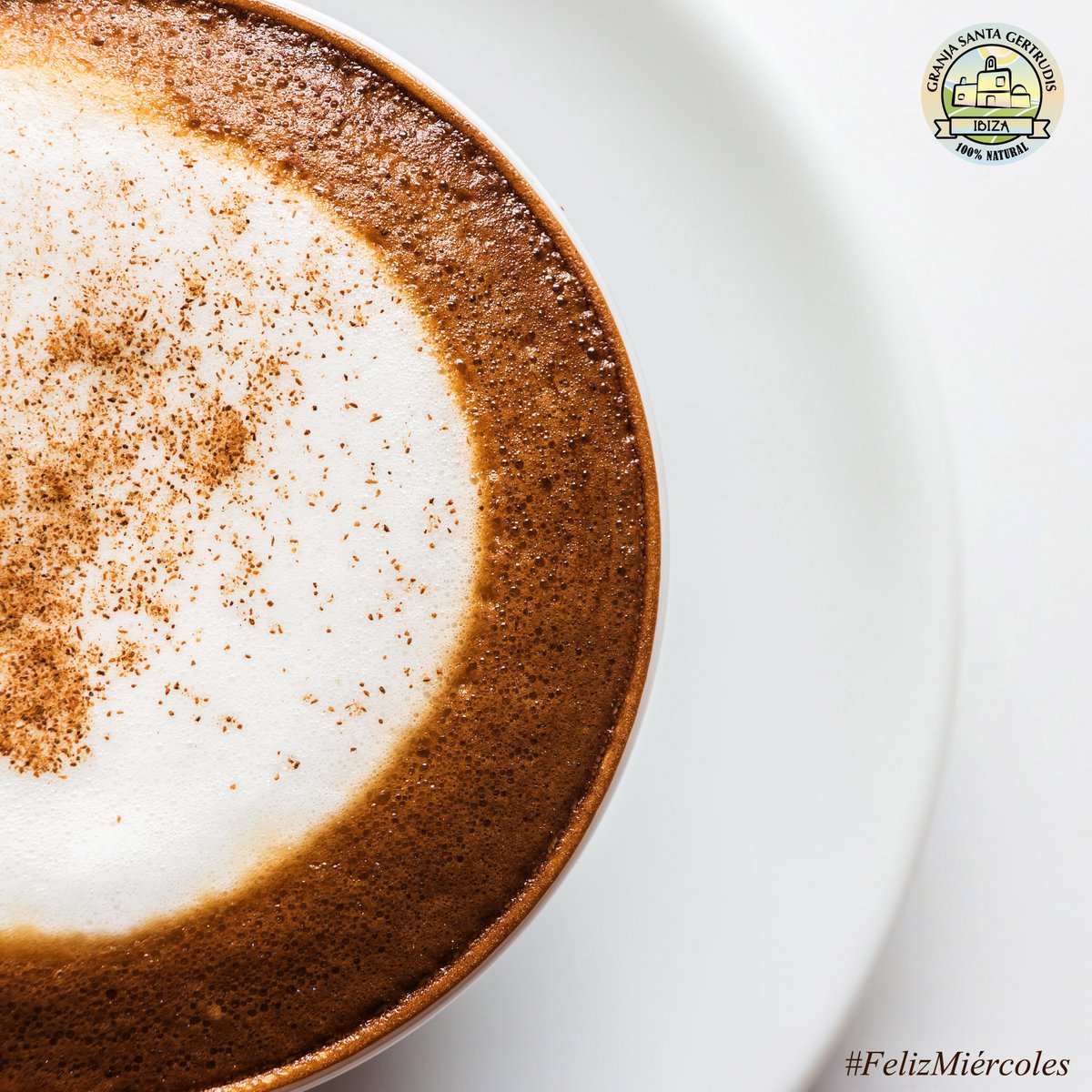 La mejor forma de comenzar el día... con un delicioso #café #capuchino

#FelizMiércoles  #granja #SantaGertrudis #Ibiza #leche #nata