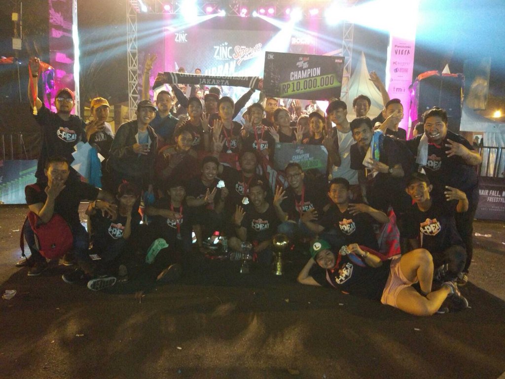 coolnotesix's tweet photo. Regenerasi Pemain, United Indonesia Sabet Gelar Empat Tahun Beruntun. https://t.co/DfMrg2mHnW #BSR2016 #UnitedTogether [ @JoPauline89 ] https://t.co/POLohREJEc