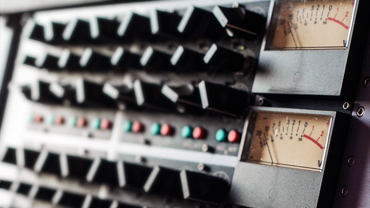 soundgym's tweet photo. want to level up your #skills ? check out 4 Ways Multiband Compression can Improve Your #Mix and #Production at https://t.co/paoL65s3pe https://t.co/gB8Bl3ckfL