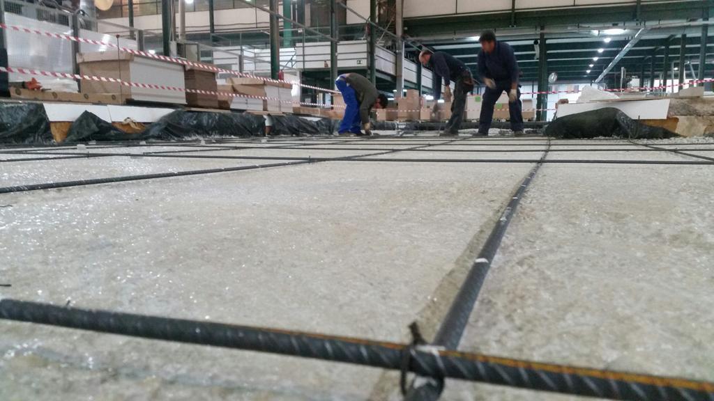 struxicam's tweet photo. Seguimos avanzando en las instalaciones de nuestros amigos de @Forma5. Hoy, como suele decirse, "vamos a hierro" https://t.co/23q2ro4s5Z