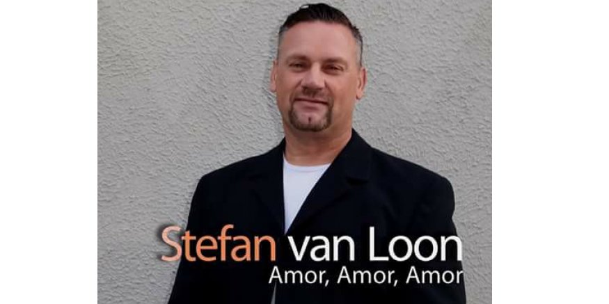 Nu te boeken: Zanger Stefan van Loon