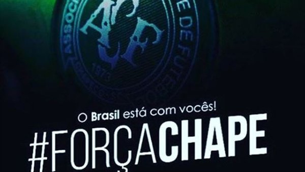 TyCSports's tweet photo. #FuerzaChapeco Los mensajes del mundo del deporte en redes sociales para Chapecoense: https://t.co/5149rJY05v https://t.co/aqNVkL79jk