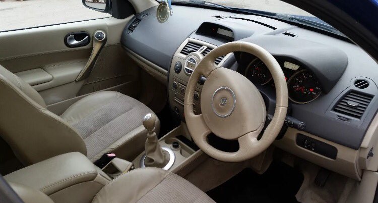 YorkshireMotorG's tweet photo. 2007 (07) Renault Megane, 1.5 DCI, 90,000 miles, full service history, electric panoramic roof, MOT till Nov 2017. £1,500 #usedcars #ymg https://t.co/NAUcn6xctx
