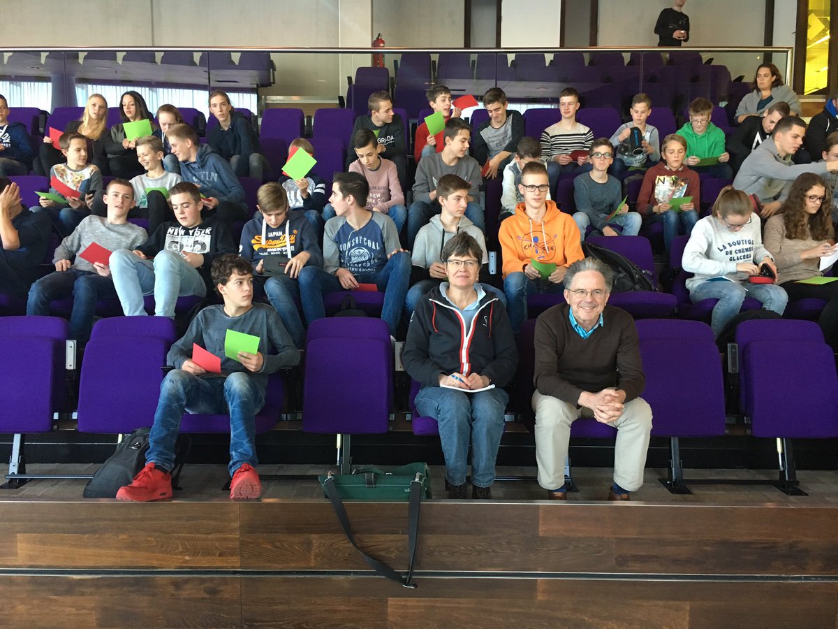 waterschap's tweet image. Een razend minicollege voor 50 technasium-leerlingen vh Goese Lyceum. Hoe gaan ze ons helpen met de verdere ontwikkeling vd #multiflexmeter?