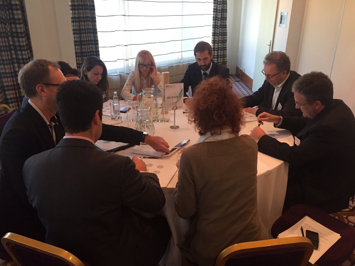 giulianobutti's tweet photo. Round table #freshtotable @DowPackaging interactive discussion #plf2016 @cslopes5 https://t.co/RepN2TuapS