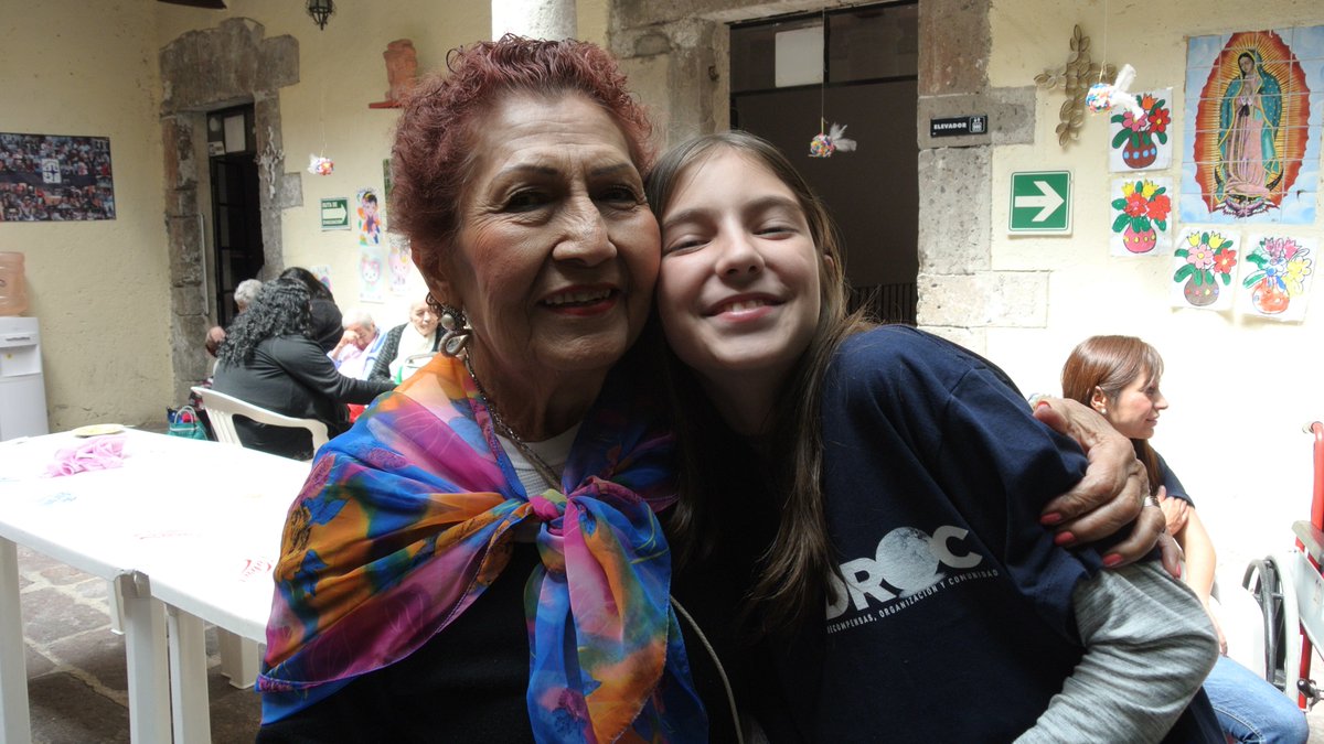 drocmx's tweet photo. ¡Pasemos un cálido rato ayudando! Apúntate como #voluntario en #PosadaConLasAbuelas:  https://t.co/iQIQCnFGKY https://t.co/cg5rcWqcS9
