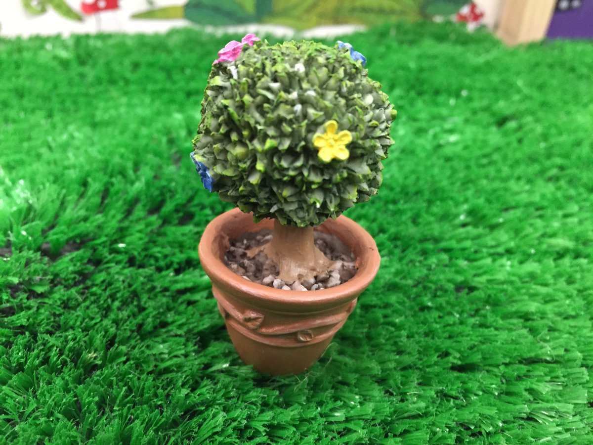TomWoodFlorists's tweet photo. Topiary tree #doncasterisgreat #fairygarden #fairyaccessories #twf #doncaster #Christmas https://t.co/G0Ao2Wtxk3