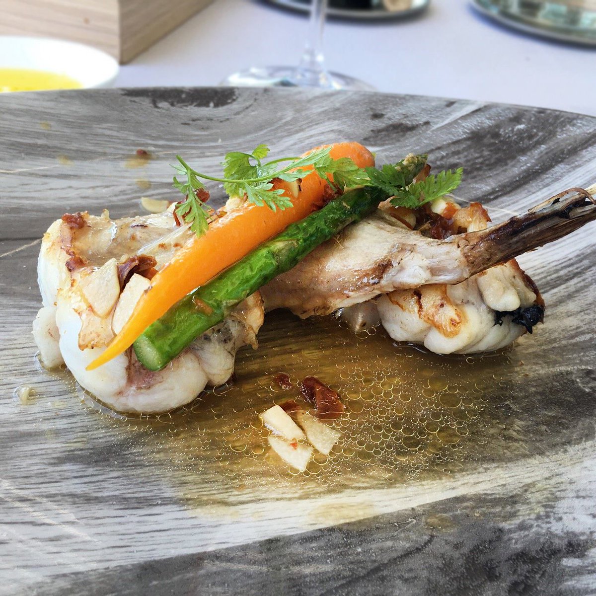 VinicolasVal's tweet photo. Nuestro #rape a la brasa. Habitualmente disponible en carta. Una auténtica delicia by #RaulAleixandre https://t.co/RQFqegFak4