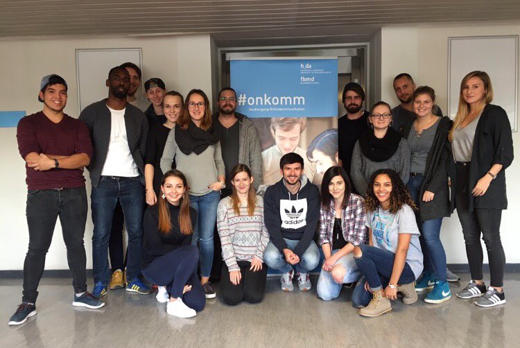 PRFundsachen's tweet photo. Wer steckt eigentlich hinter @PRFundsachen und @mediencampus ? Hier die Antwort: https://t.co/HcqW205jw1 #onkomm https://t.co/AAsY2NsBbI