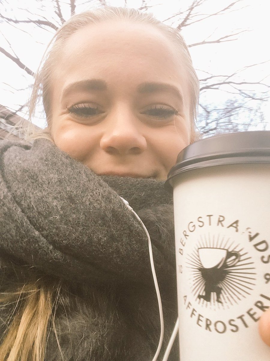 amaliaberglof's tweet photo. Nu lämnar den här bruden Göteborg. Tack @isgyelevkar för inbjudan, och tack @WaldenbyLouise för en mysig och lärorik lunch! ✨ #elevkår https://t.co/dLubmOnfWp