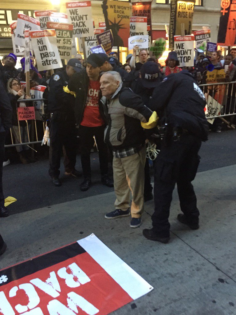 FightForAUnion's tweet photo. 83-year old McDoanld's worker Jose Carillo on his 12th strike gets arrested #Fightfor15 https://t.co/Rr17BuznKX