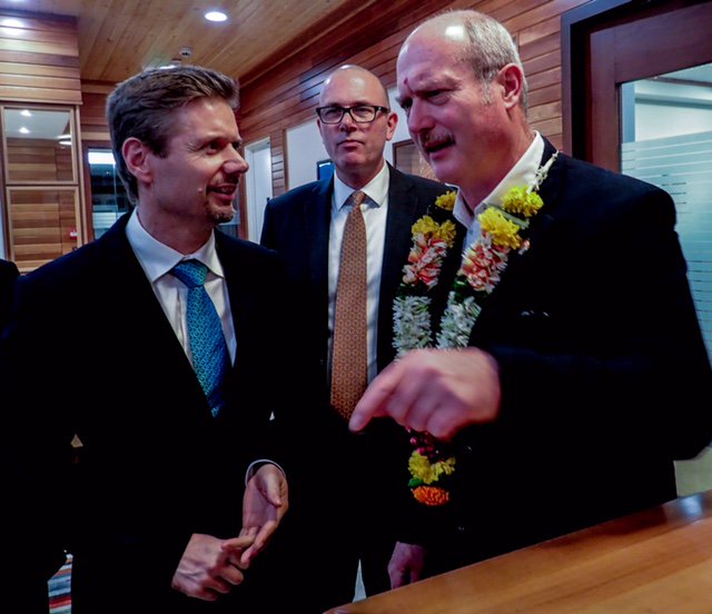 Finance Minister <a href="/Mike_de_Jong/">Mike de Jong</a> <a href="/BCTradeInvest/">BC Trade+Investment</a> successful visit to Mumbai. Some great pics courtesy <a href="/MALTIDEVI/">Malti Devi</a>