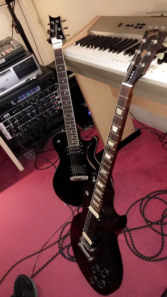 LucieeATWolf's tweet photo. Back in the studio recording... https://t.co/zzDUbYteyg