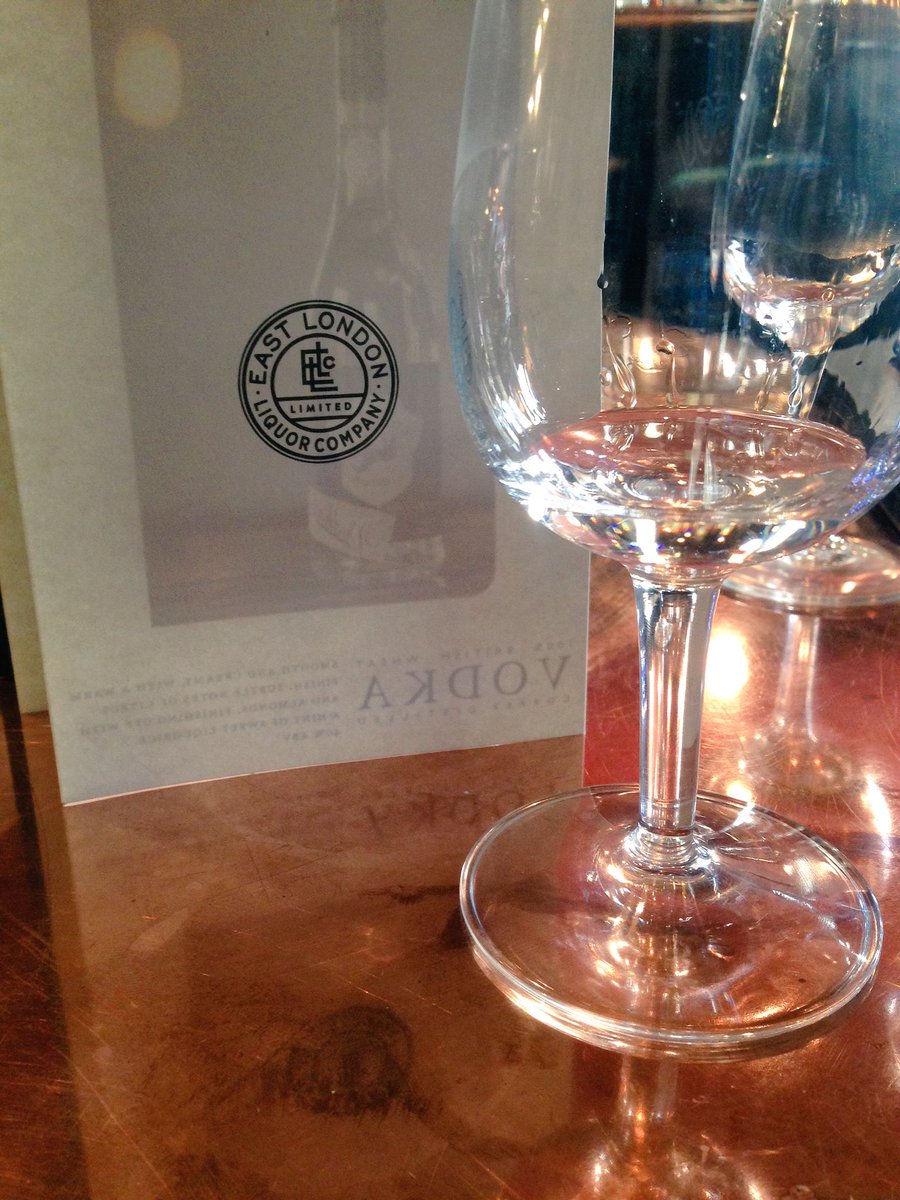 croftjonesco's tweet photo. We're over at our friends @TheOxCheltenham with  @DistillinginE3 tasting their delicious wares #Cheltenham #gin #vodka #whisky https://t.co/fyeGPEgO2I