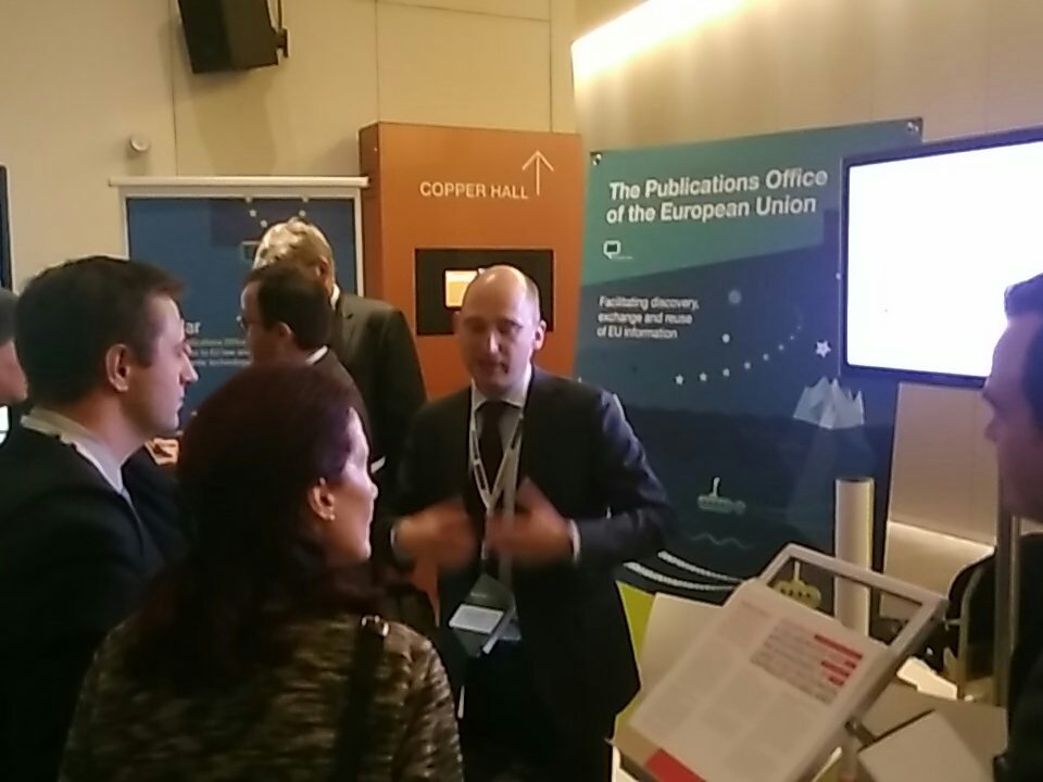nhohn1's tweet photo. #digitec16 Standardising metadata to enable automated document exchange - Follow now at stand 5 https://t.co/ExNxptNnkv