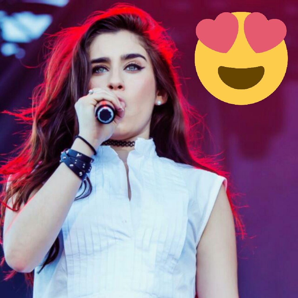 immafknbarb's tweet photo. #Bravehonestbeautiful @LaurenJauregui so so so beautiful https://t.co/BmR2vp1fAR