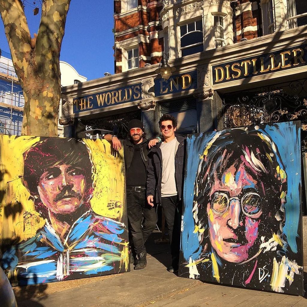DaveSharpsArt's tweet photo. Great Night with @thesaxmanuk Beatles Party...Take 3.
#london #chelsea #thebeatles #speedp… https://t.co/vLRFBDzKg9 https://t.co/J131NuuMPy