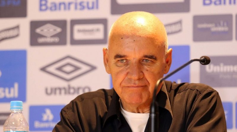 Grêmio demite coordenador Valdir Espinosa: Não sei se é trairagem ou burrice