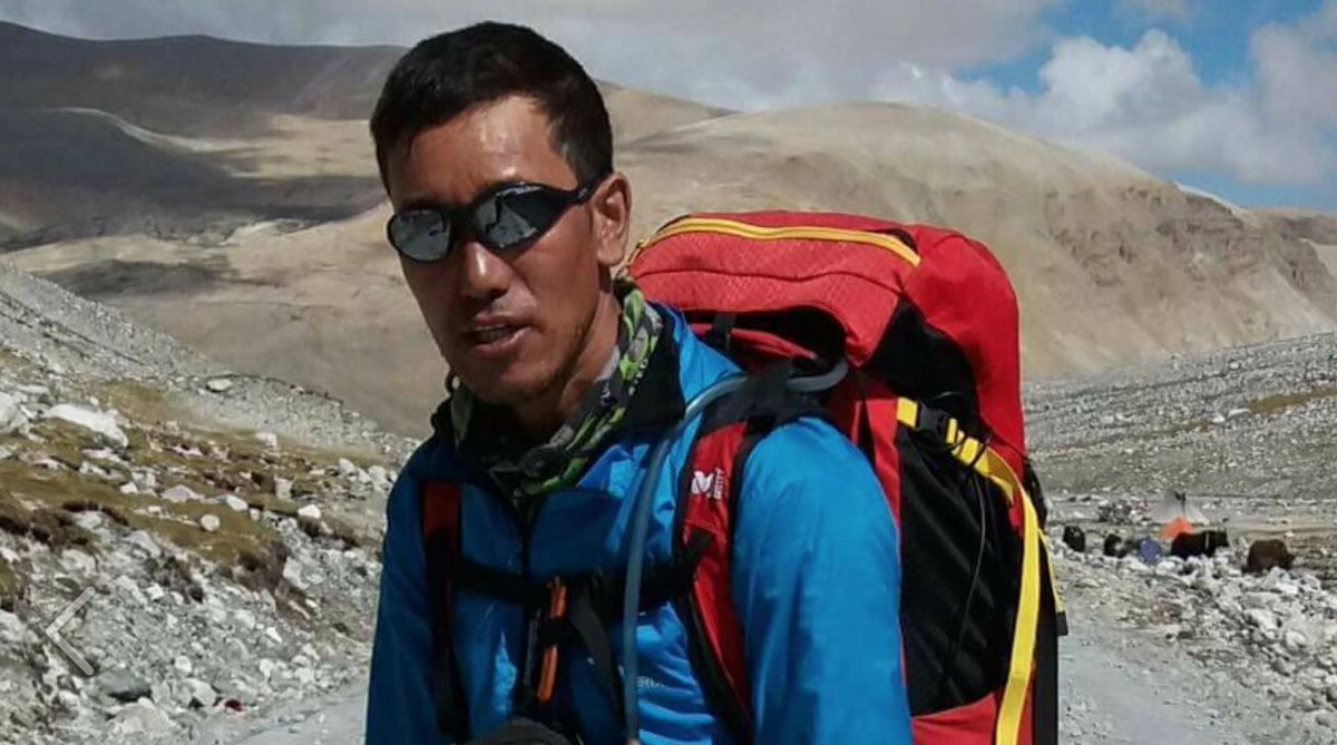 Thundu Sherpa died on Ama Dablam in Monday morning's earthquake
An appreciation of his life by <a href="/soarway/">Michael Kobold</a> @nepalitimes
bit.ly/2fM78iM