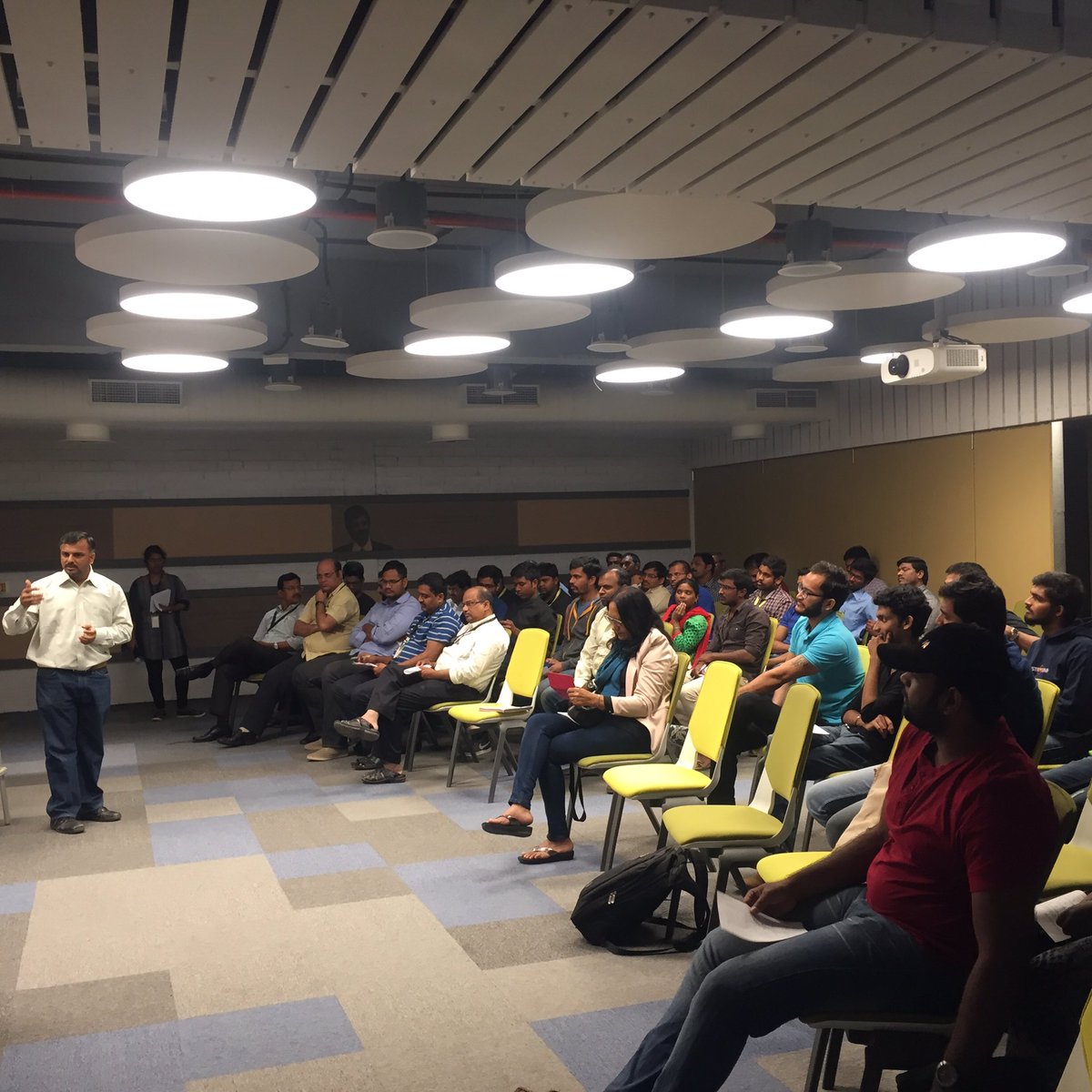 THubHyd's tweet photo. Lively discussion at #Startup-#Corporate Connect on #AR, #VR, #MR and the opportunities to offer a more immersive #customer #experience https://t.co/rTiurR4Nfd