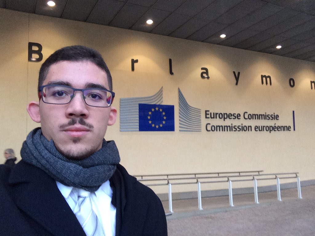 hmartelb's tweet photo. Awesome time this morning at the European Commission #Brussels #SeedsForTheFuture #Europe @HuaweiEU @HuaweiSpain https://t.co/EWdXGXTNEj