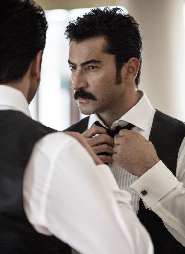 choi_sila's tweet photo. @fomodaily 
#ForTheWin 
Kenan İmirzalıoğlu ( turkish actor ) vs Kim Woo Bin ( korean actor ) pls ❤ https://t.co/EWkxRASC95