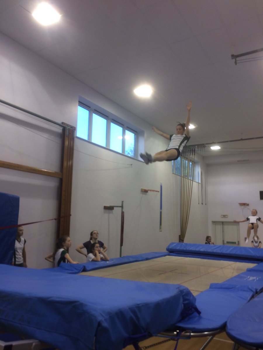 SHSFonteyn's tweet photo. Great work from Chloe in the mighty 8F; dominating some lunch time trampoline training! #touchtheceiling #practice @SHSHouses @AnnHaydonSHS https://t.co/P0gXyWhquG